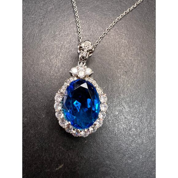 Blue and white CZ sterling silver halo pendant - Picture 9 of 11